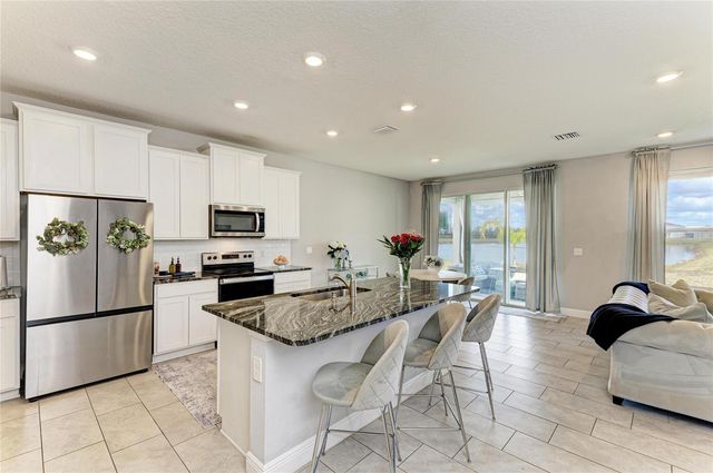 5238 GROVE MILL LOOP, Bradenton, FL 34211