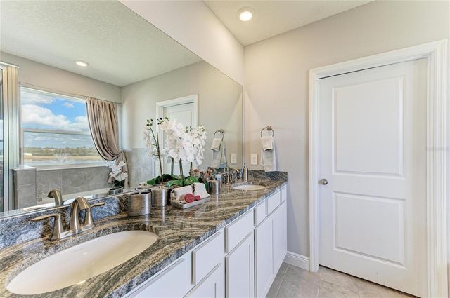 5238 GROVE MILL LOOP, Bradenton, FL 34211