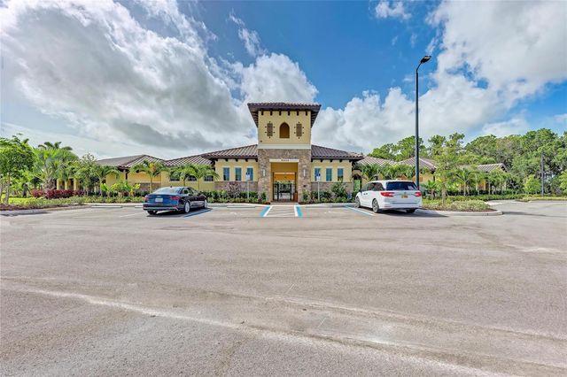 5238 GROVE MILL LOOP, Bradenton, FL 34211