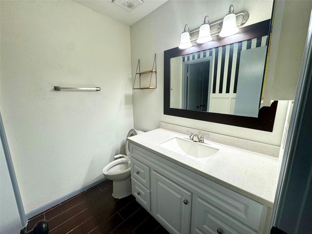 10010 Knoboak Drive 32, Houston, TX 77080