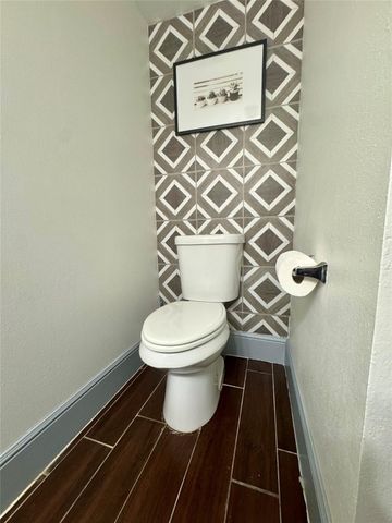 10010 Knoboak Drive 32, Houston, TX 77080