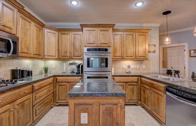 7 Wood Thrush Point, Little Rock, AR 72211