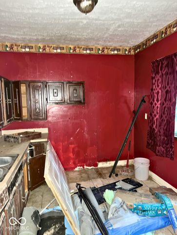 1121 N Kealing Avenue, Indianapolis, IN 46201