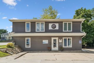 715 W 1st Street, Cedar Falls, IA 50613