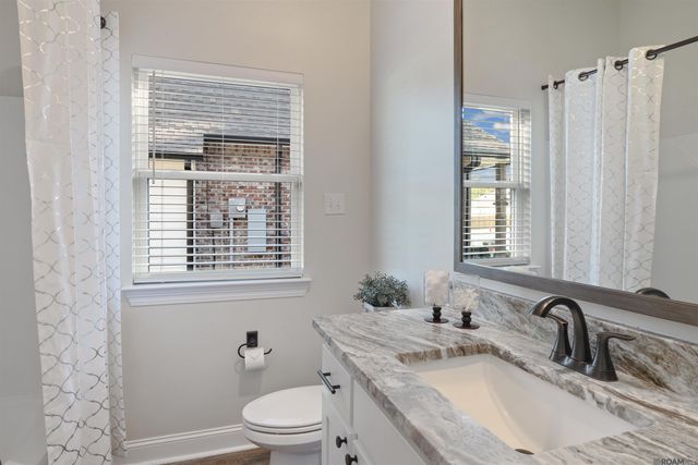 2959 Louis Marie Ave, Gonzales, LA 70737