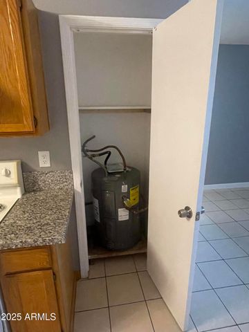 602 E TOWNLEY Avenue 206, Phoenix, AZ 85020