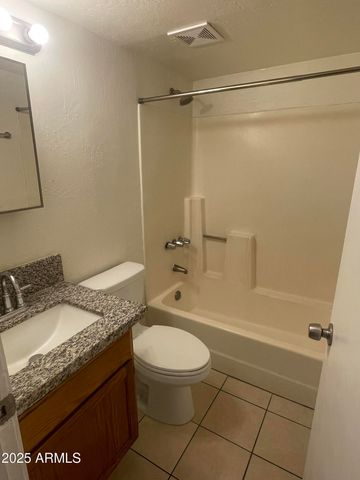 602 E TOWNLEY Avenue 206, Phoenix, AZ 85020