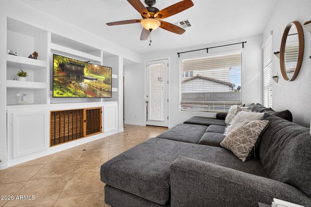 3634 E SUNDANCE Avenue E, Gilbert, AZ 85297