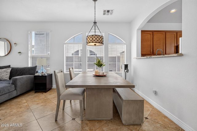 3634 E SUNDANCE Avenue E, Gilbert, AZ 85297