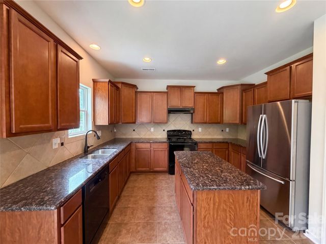 3207 Ringtail Lane, Charlotte, NC 28216