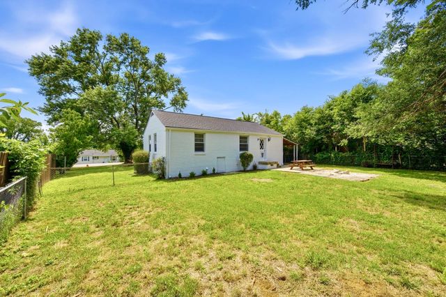 108 Stirton Rd, Nashville, TN 37210
