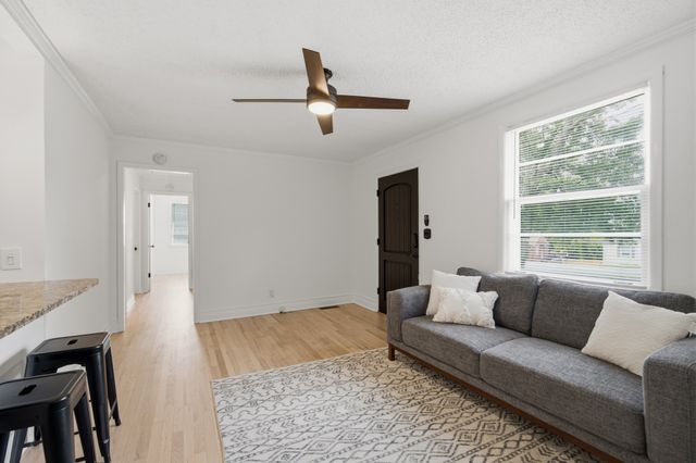 108 Stirton Rd, Nashville, TN 37210