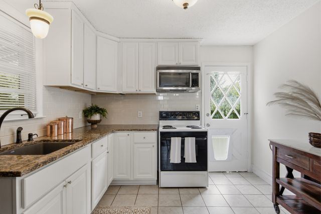 108 Stirton Rd, Nashville, TN 37210