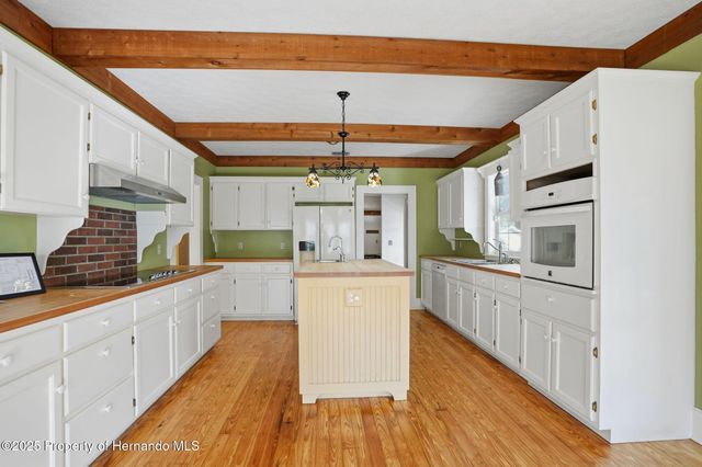 3330 Endsley Road, Brooksville, FL 34604