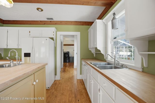 3330 Endsley Road, Brooksville, FL 34604