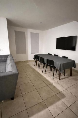 8999 NW 107th Ct 210-1, Doral, FL 33178