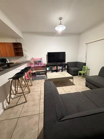 8999 NW 107th Ct 210-1, Doral, FL 33178