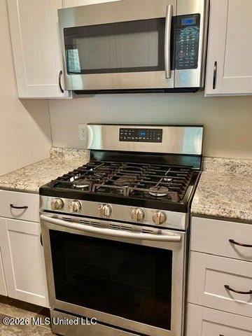 38 31st Street, Gulfport, MS 39507