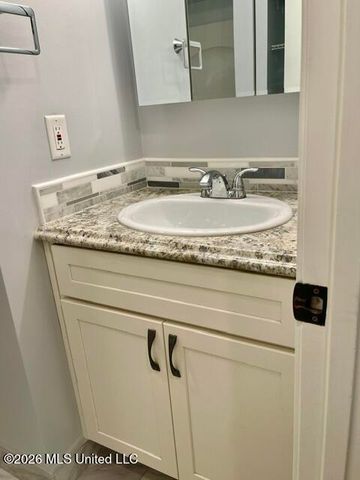 38 31st Street, Gulfport, MS 39507