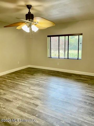 38 31st Street, Gulfport, MS 39507