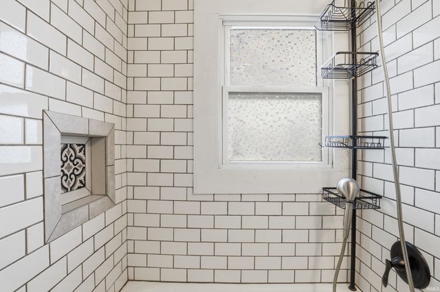 6810 E Elzey Street, Fort Wayne, IN 46809