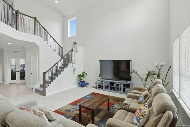 2115 Knippa, San Antonio, TX 78253