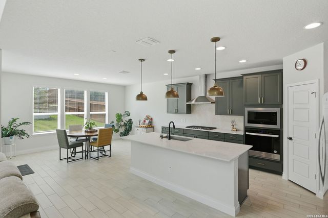 2115 Knippa, San Antonio, TX 78253