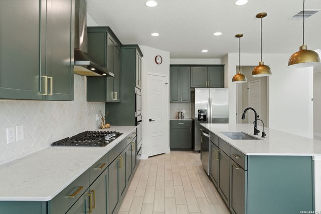2115 Knippa, San Antonio, TX 78253