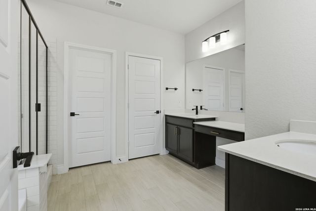 2115 Knippa, San Antonio, TX 78253
