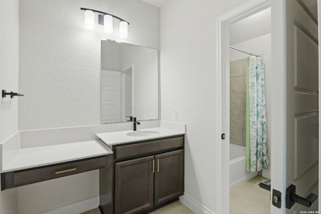 2115 Knippa, San Antonio, TX 78253
