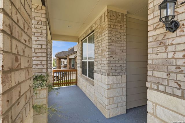2115 Knippa, San Antonio, TX 78253