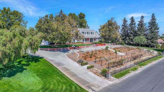 51 Cunha Ct, Oakley, CA 94561