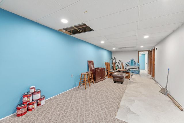 427 N Pamela Ave, Wichita, KS 67212