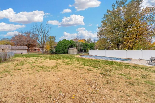 427 N Pamela Ave, Wichita, KS 67212