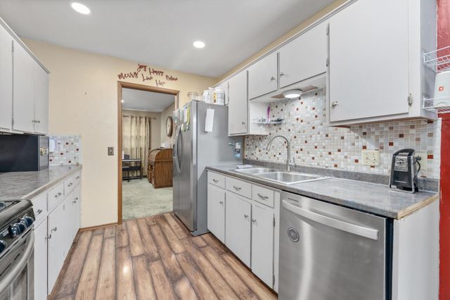 427 N Pamela Ave, Wichita, KS 67212