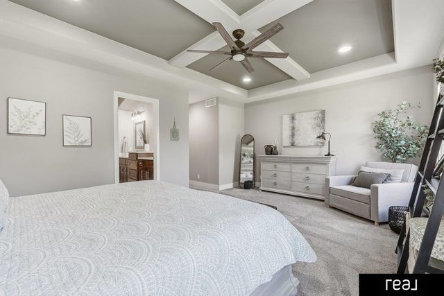 21803 I Street, Omaha, NE 68022