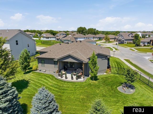 21803 I Street, Omaha, NE 68022