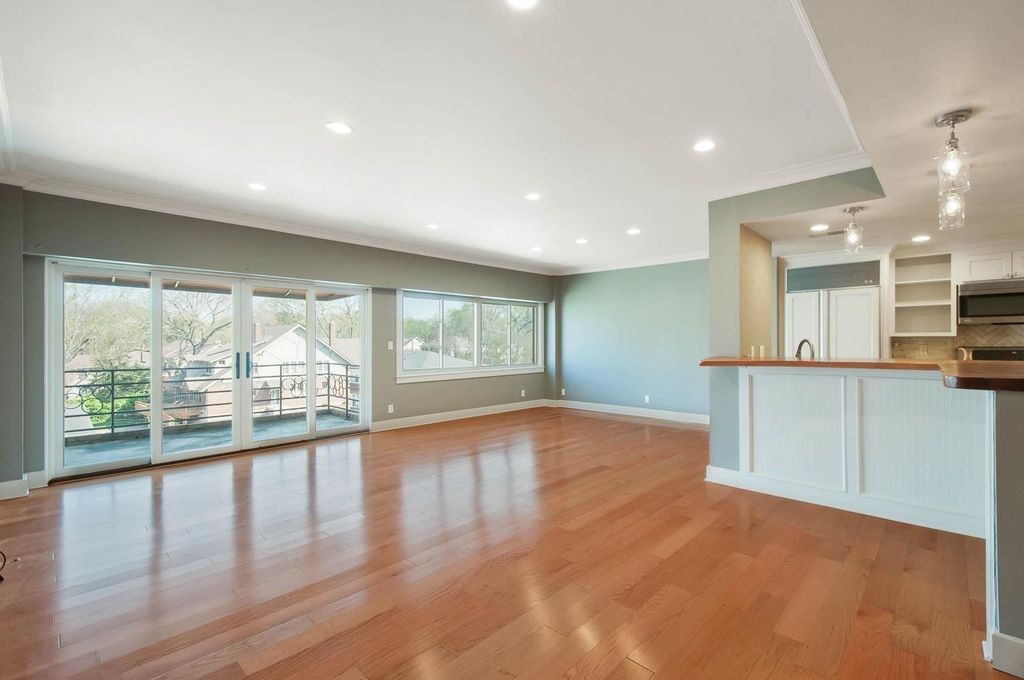 4200 West End Ave Apt 402, Nashville, TN 37205