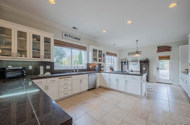 17403 Avenida Los Altos, Salinas, CA 93907
