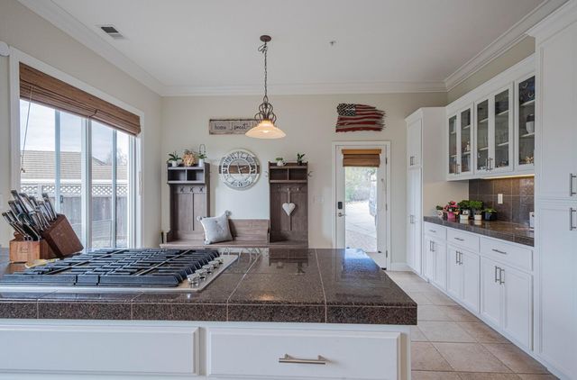 17403 Avenida Los Altos, Salinas, CA 93907