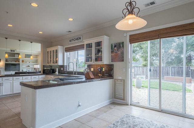 17403 Avenida Los Altos, Salinas, CA 93907