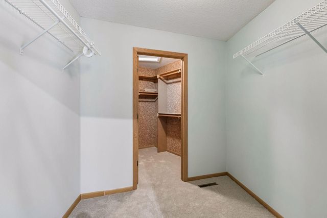 1728 Trail Road, Mendota Heights, MN 55118