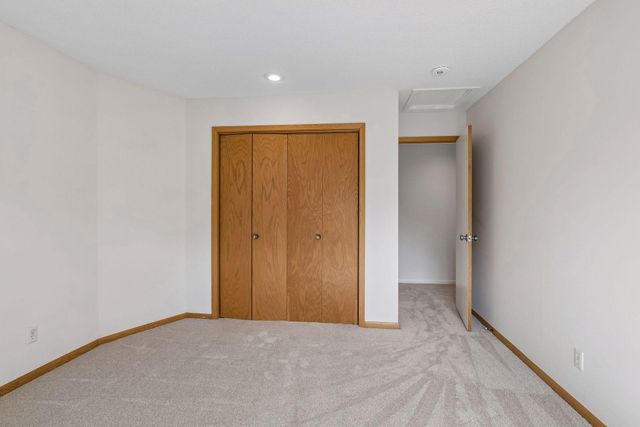 1728 Trail Road, Mendota Heights, MN 55118