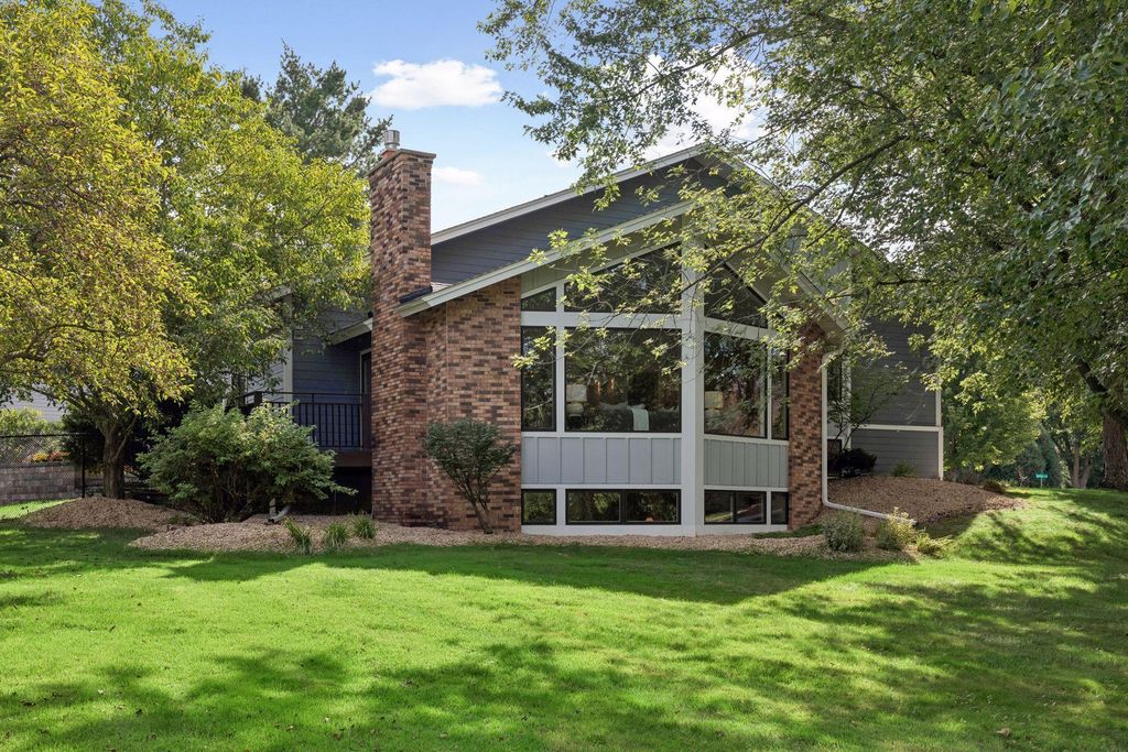 1728 Trail Road, Mendota Heights, MN 55118 — photo 3