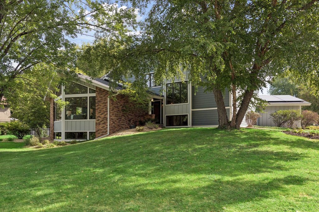1728 Trail Road, Mendota Heights, MN 55118 — photo 4
