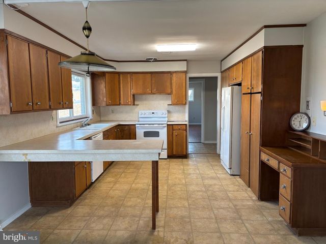 1899 STATE ROUTE 72 N, Lebanon, PA 17046