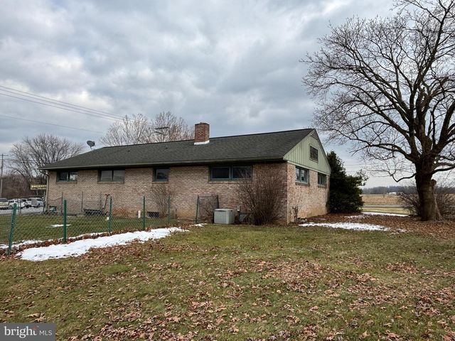 1899 STATE ROUTE 72 N, Lebanon, PA 17046