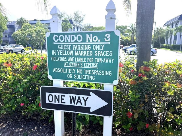 3050 Holiday Springs Boulevard 111, Margate, FL 33063