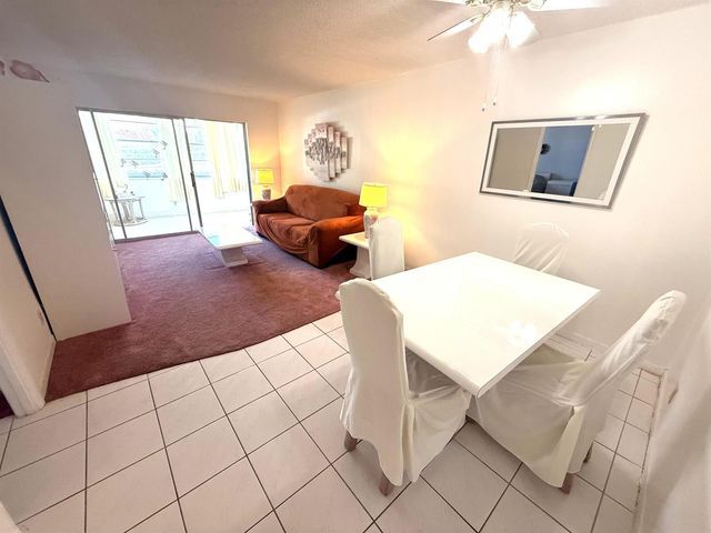 3050 Holiday Springs Boulevard 111, Margate, FL 33063