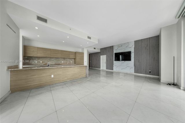1300 S Miami Ave PH5210, Miami, FL 33130